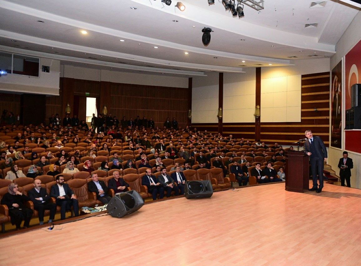 Hedef Okula Da Metroya Da Bisikletle Ulaşım