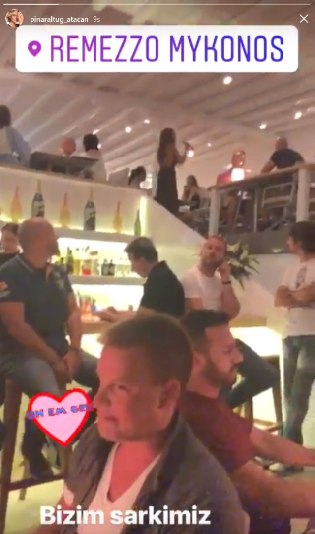 Pınar Altuğ'dan 10 yıllık eşi Yağmur Atacan'a gönderme