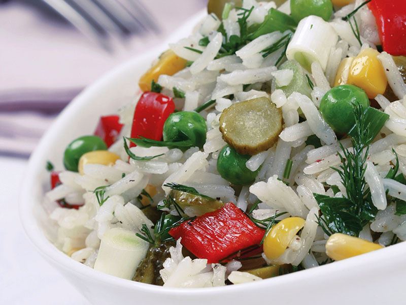 Pirinç salatası nasıl yapılır? | Gelinim mutfakta Pirinç salatası tarifi