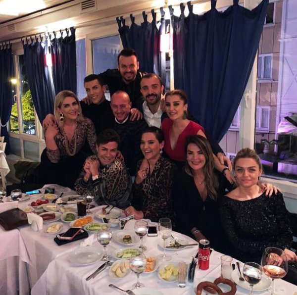 Demet Akalın ve Okan Kurt'tan barışma yemeği