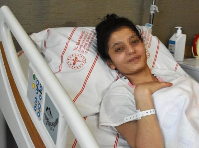 Cinsel organı olmayan kıza, kalın bağırsağından cinsel organ yapıldı!