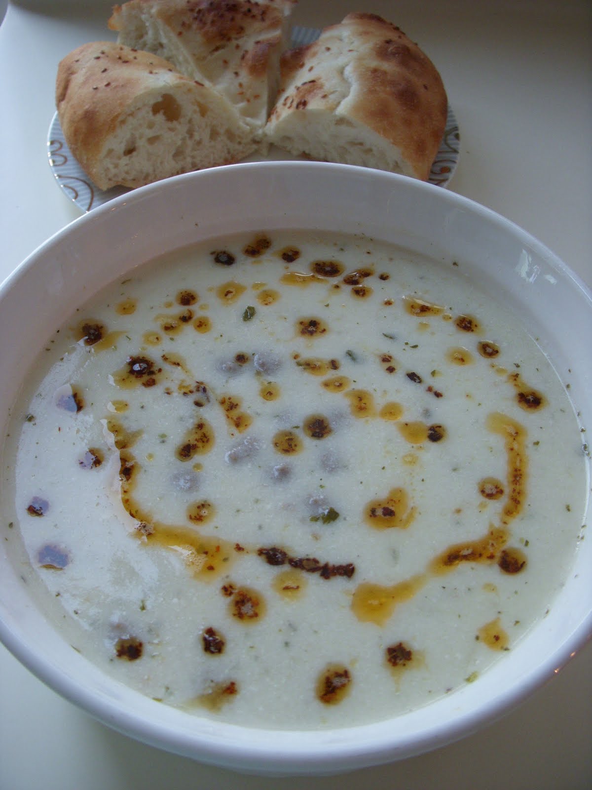 Köfteli Yoğurt Çorbası nasıl yapılır? Köfteli Yoğurt Çorbası tarifi 