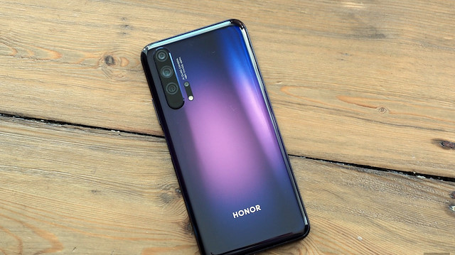 4 kameralı HONOR 20 PRO, 3 saniyede 85 milyon liralık sipariş aldı