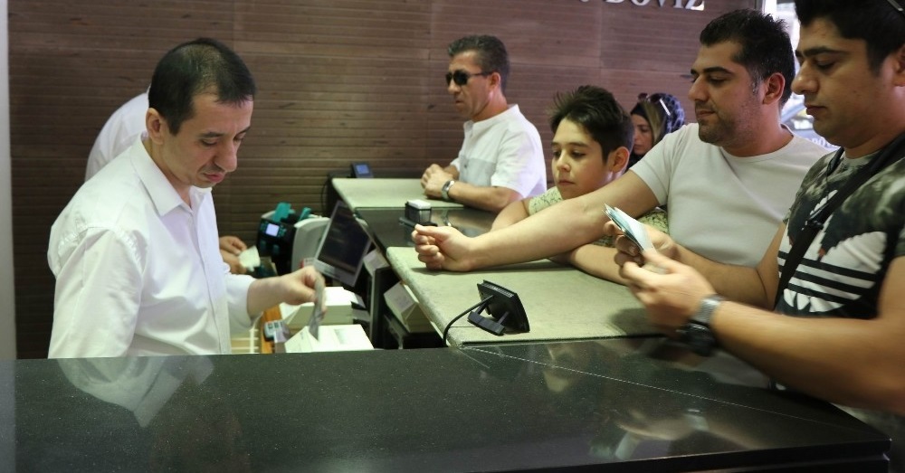 Erdoğan'ın dolar ve altın çağrısına vatandaştan büyük destek