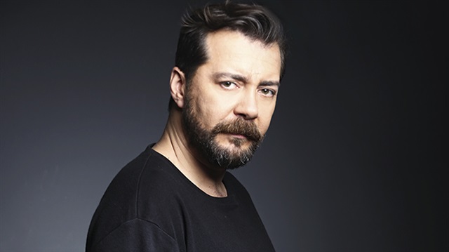 Serhan Süsler Kimdir | Kimi Sarhoşken Öptüğü İçin Dişlerini Kırdılar