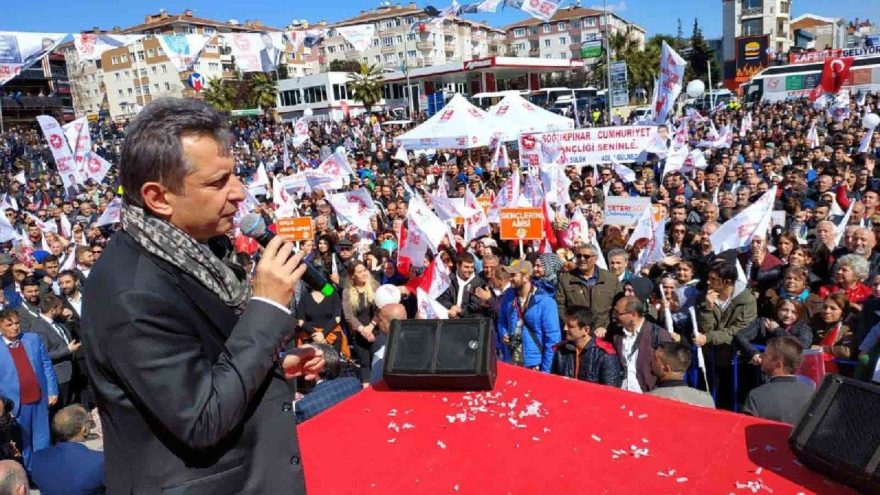 O isim, Davutoğlu hakkında suç duyurusunda bulundu!