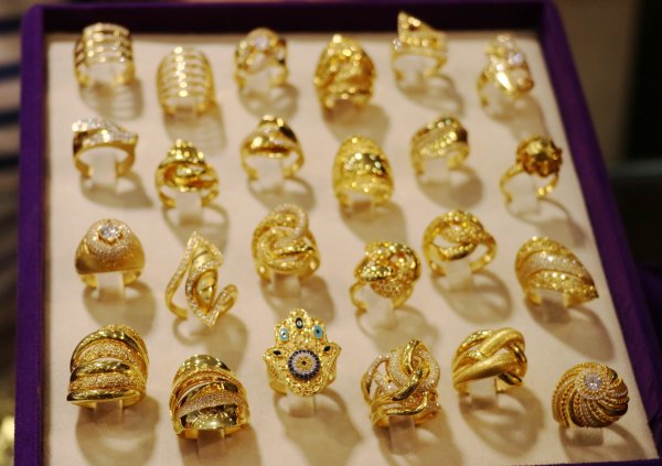 Adana'da 3 günde 1 ton altın bozduruldu