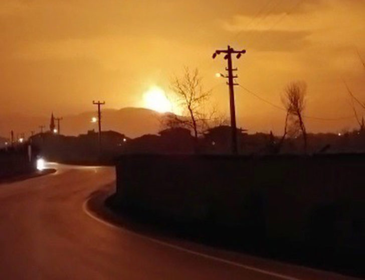Sakarya'da doğalgaz hattında yangın çıktı