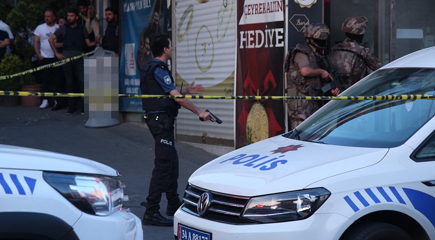 Sarıyer’de alarmı çalan kuyumcuya özel harekat operasyonu düzenlendi