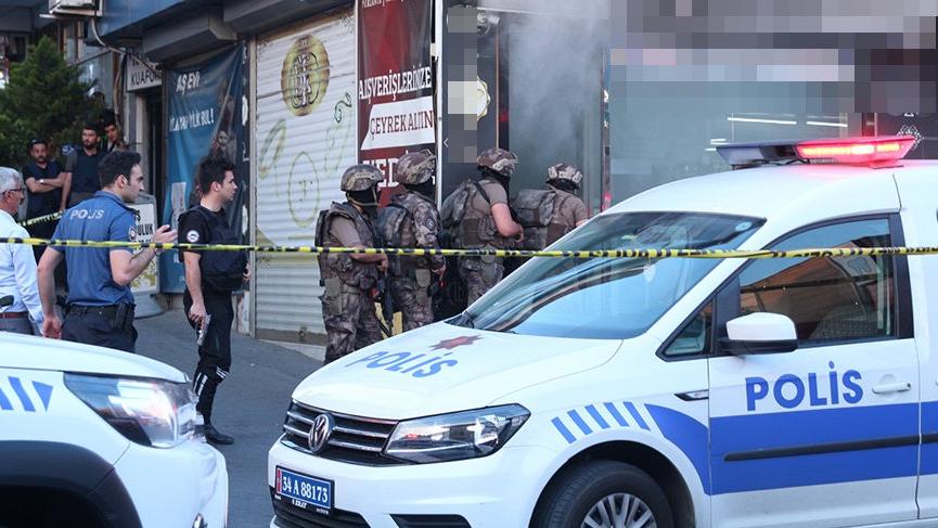 Sarıyer’de alarmı çalan kuyumcuya özel harekat operasyonu düzenlendi