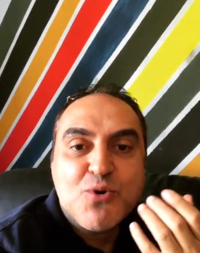 Şarkıcı Arto: Şu karıların soyunmasını durdur