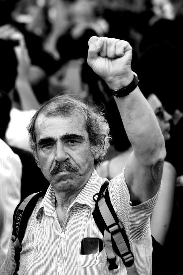 Oktay Etiman Kimdir | Film Senaryosu Gibi Bir Hayat