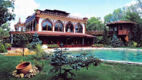 Adnan Oktar'ın villarına yıkım kararı verildi