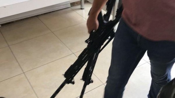 Adnan Oktar operasyonunda çok sayıda silah ele geçirildi