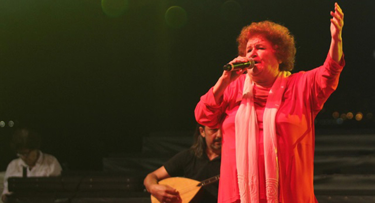 Selda Bağcan Kimdir | Neden Spiker Beni Gaza Getirdi Dedi