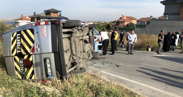İstanbul'da okul servisi takla attı: Çok sayıda yaralı var