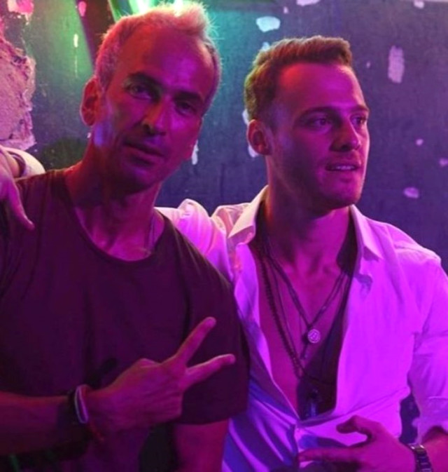 'Yaşamayanlar' gala fotoğrafları! Elçin Sangu, Serenay Sarıkaya ne giydi?