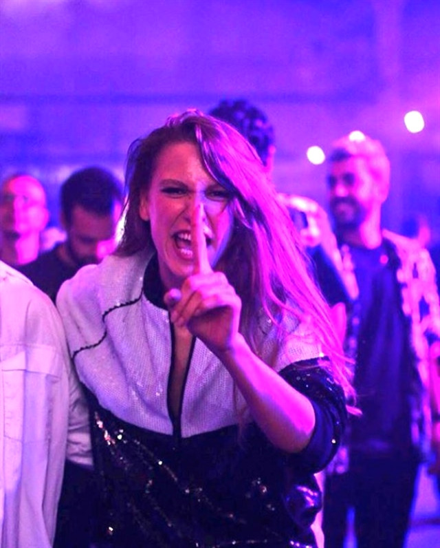 'Yaşamayanlar' gala fotoğrafları! Elçin Sangu, Serenay Sarıkaya ne giydi?