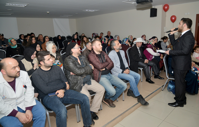 Tuzla Belediyesi Gençlik Merkezi Şiir Kulübünün Şiir Dinletisi