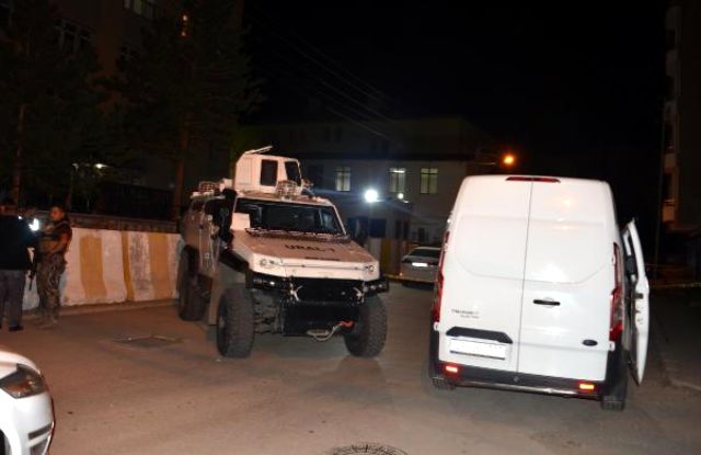 Polis merkezi kan gölüne döndü! Çok sayıda ölü ve yaralı var...