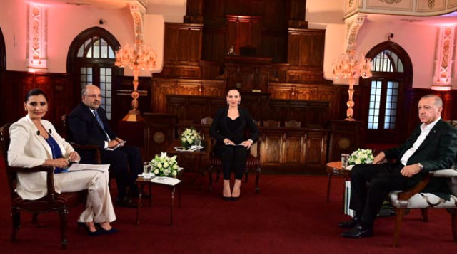 son-dakika-erdogan-dan-canli-yayinda-kritik-10926250_544_m-001.jpg