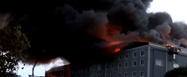 Esenyurt'ta fabrika yangını!