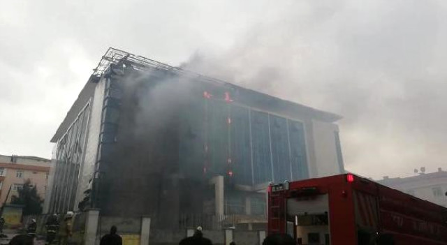 İstanbul Sultangazi'de huzurevinde yangın!