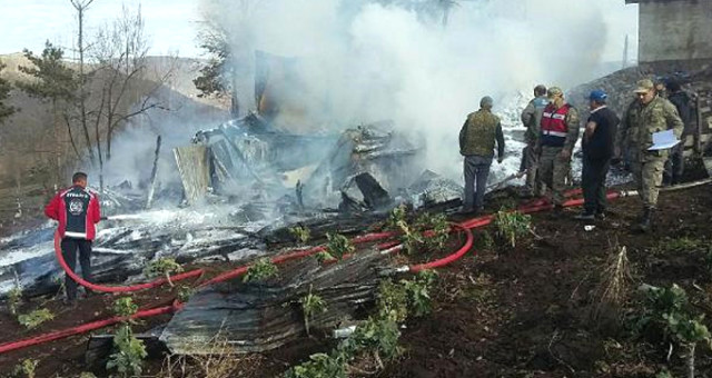 Tokat'ta köyde çıkan yangında 3 çocuk hayatını kaybetti