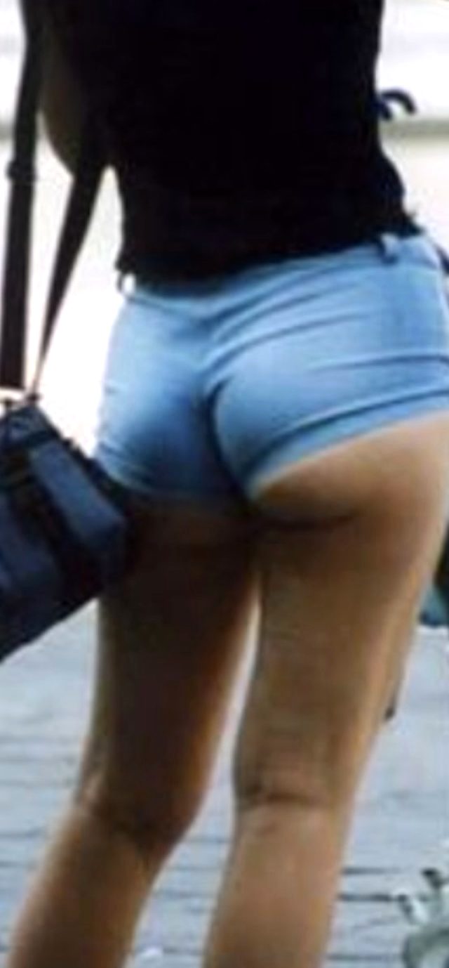 Şort paylaşımıyla gündeme gelen Ömür Gedik'ten eleştirilere videolu cevap!