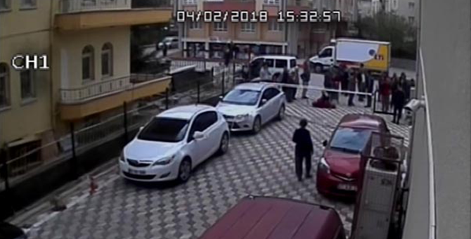 Eşini öldürüp kayınvalidesini yaralayan adam kameralara böyle yakalandı
