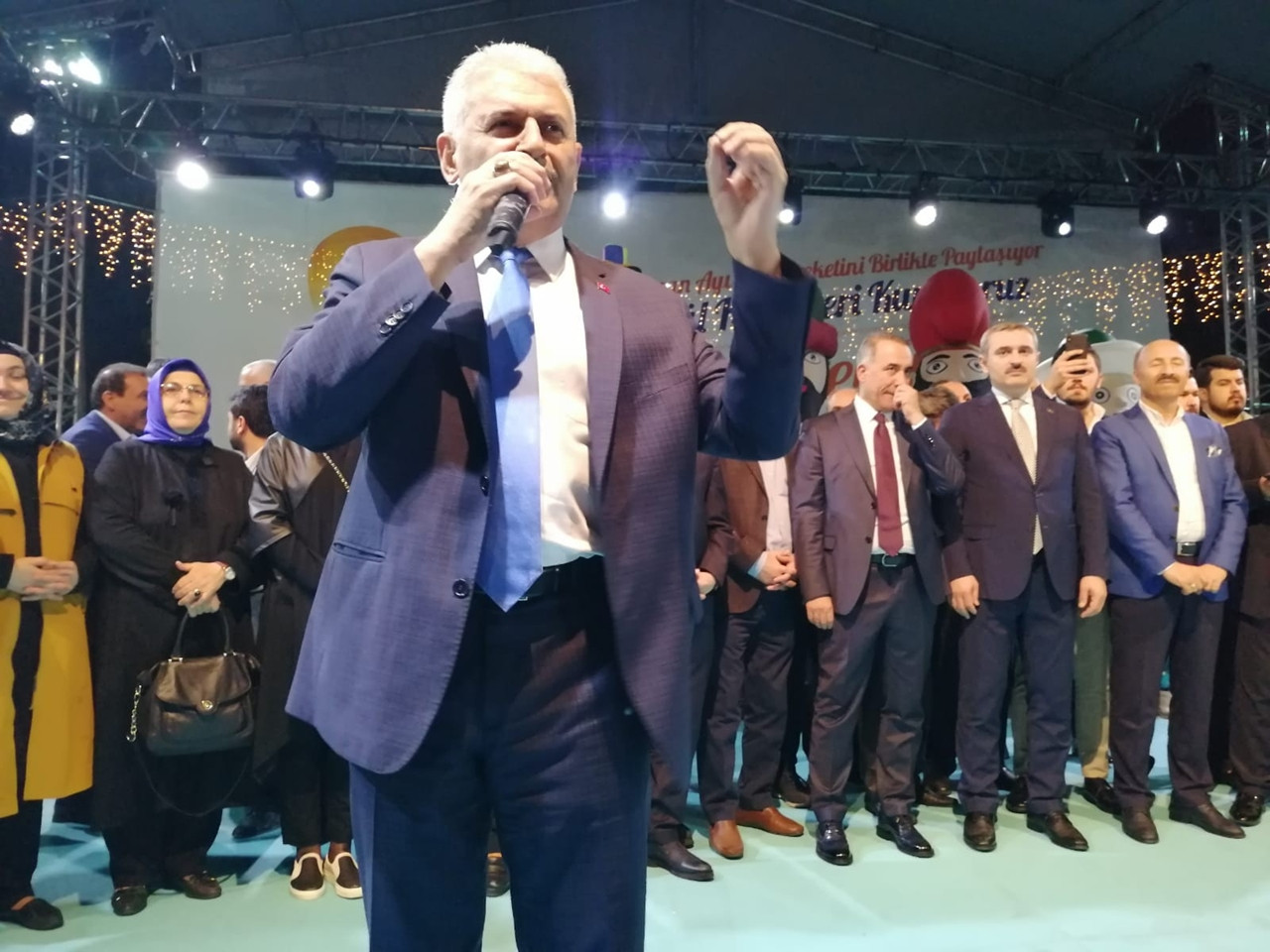 Binali Yıldırım: Önümüzde kimse duramaz