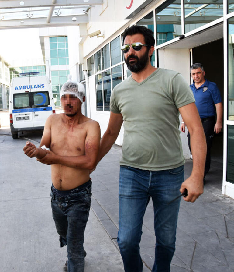 Hem dehşet saçtı hem de ölesiye dayak yedi! "Parayı değil seni istiyorum" dedi, bıçakladı!