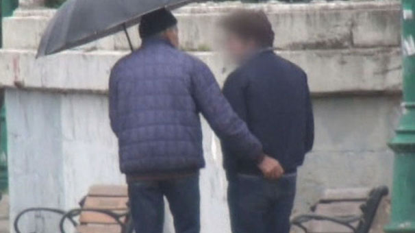 17'lik Erkek Çocuğuna 70'lik Dede Tacizi