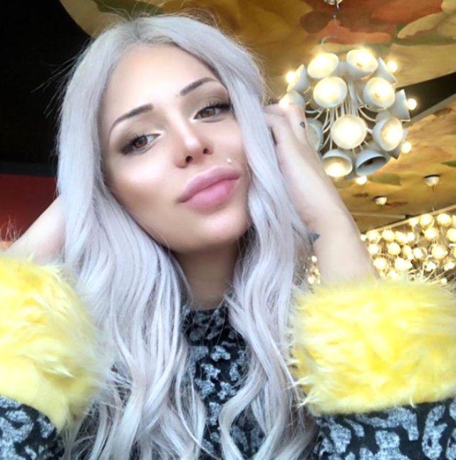 Merve Sanay tesettürü bırakıp eski haline geri döndü