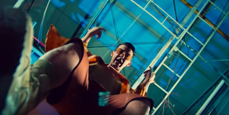 Norm Ender rekora doymuyor! Norm Ender mekanın sahibi sözleri anlamları neler? Norm Ender Elif Cemal mevzusu ne?