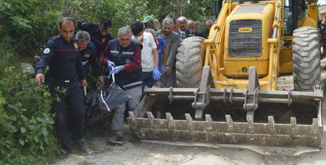 Oğlunun öldüğünü duyan baba kalp krizi geçirdi