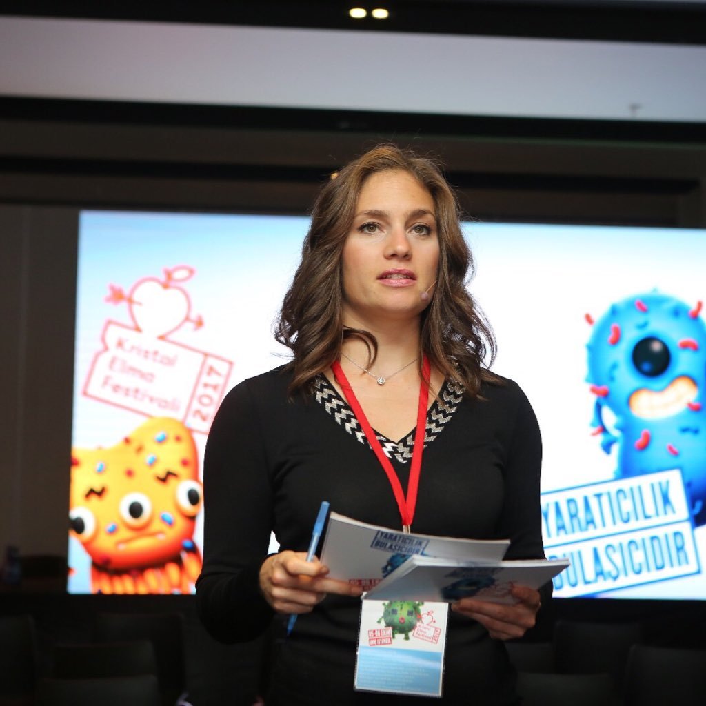 Nevşin Mengü Kimdir | Bilal Erdoğan Hakkında Ne Dedi