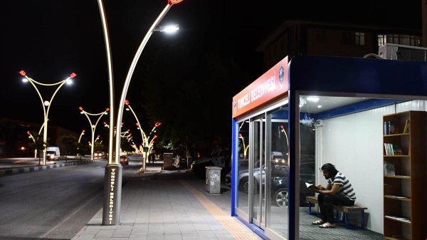 Tunceli'de klimalı duraklar hizmete girdi