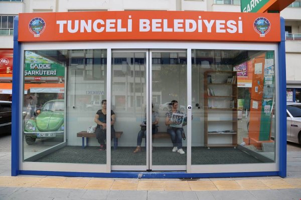 Tunceli'de klimalı duraklar hizmete girdi