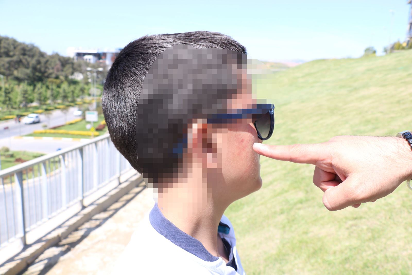 Tuzla'da aracına erik atan 11 yaşındaki çocuğu döven kişi yakalandı