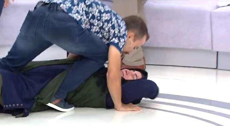 Müge Anlı anlatılanlar karşısında canlı yayında gözyaşlarını tutamadı