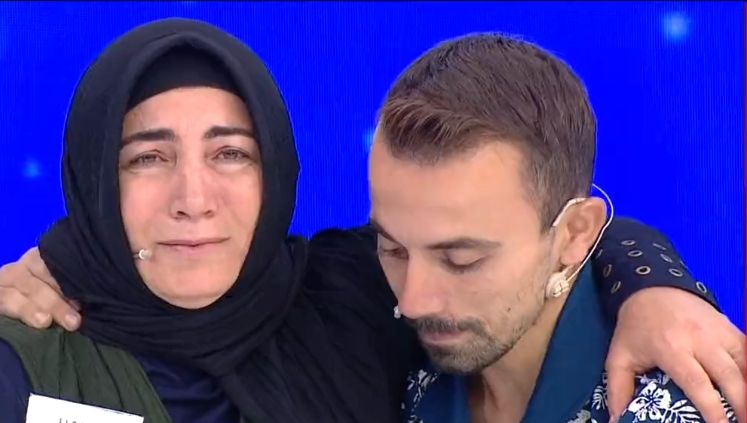 Müge Anlı anlatılanlar karşısında canlı yayında gözyaşlarını tutamadı