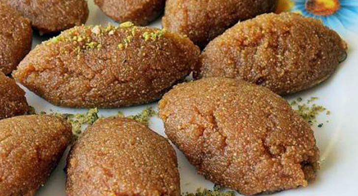 İrmik helvası nasıl yapılır? İrmik helvası malzemeleri ve yapılışı