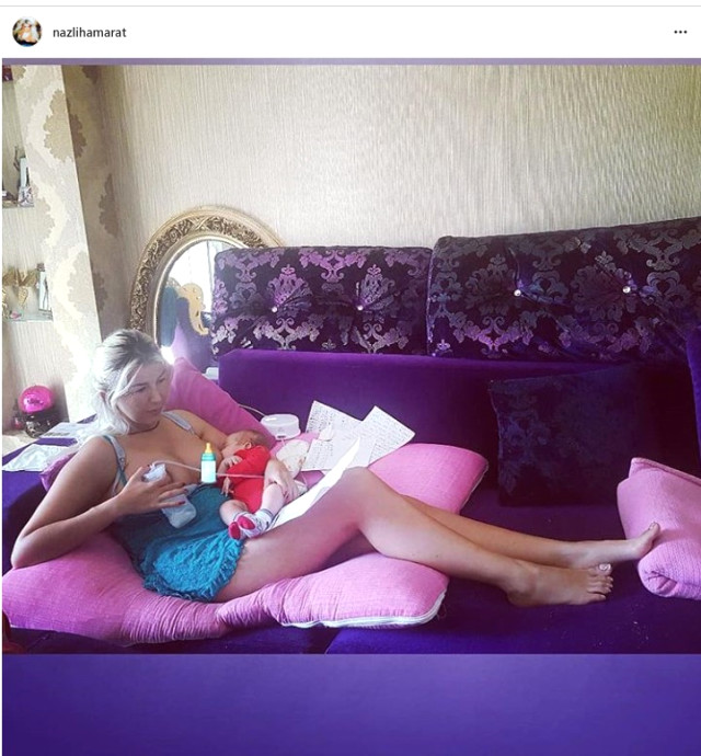 Nazlı Hamarat suda doğum fotoğraflarından sonra "Bebek emzirme" akımına uydu