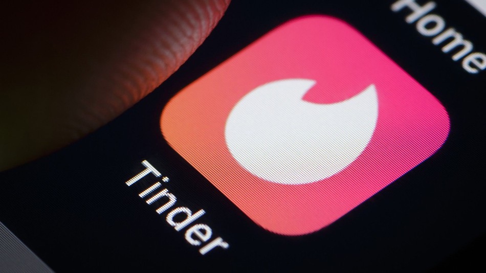 Tinder'dan tecavüz skandalı