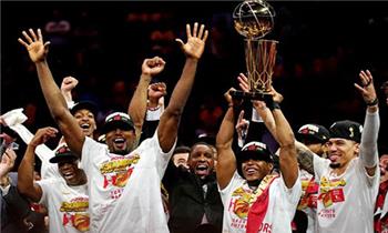 Raptors NBA tarihindeki ilk şampiyonluğunu kazandı | Warriors Raptors