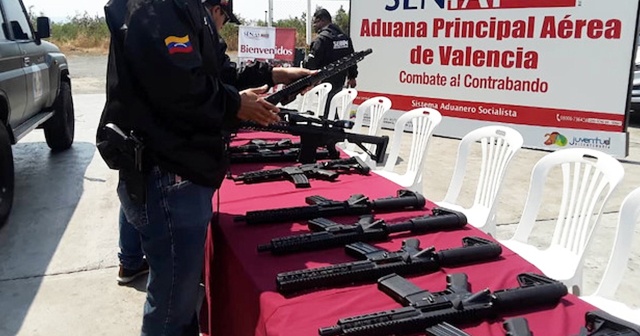 Venezuela'da ABD silahları ele geçirildi