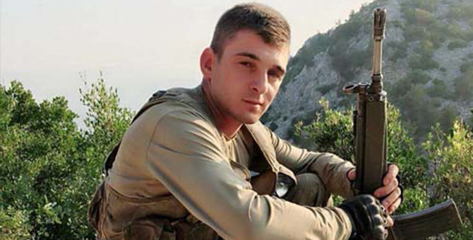 Uzman Çavuş Sevgilisiyle Görüntülü Tartıştığı Sırada İntihar Etti