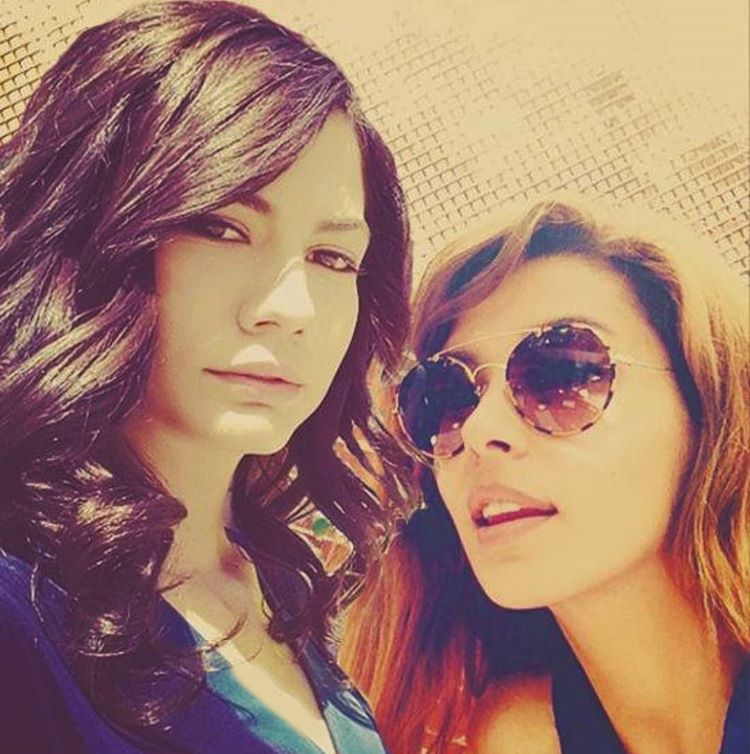 Demet Özdemir'in Flash Tv dans videosu olay oldu