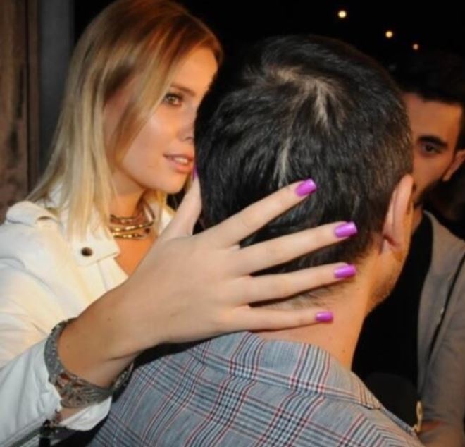 Serdar ortaç'tan eski eşine gönderme! 